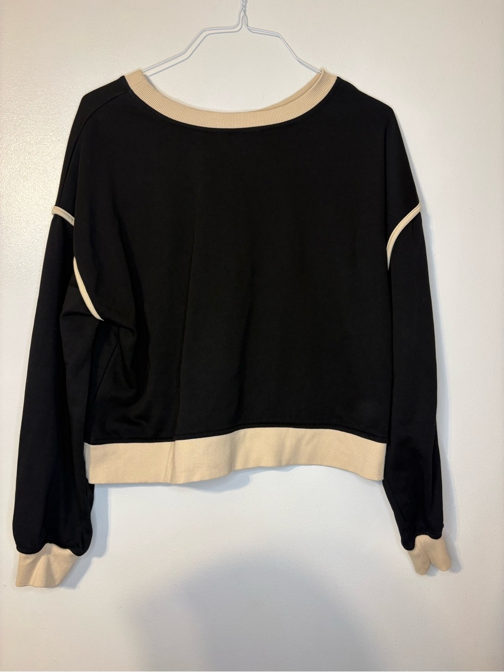 entro Black Pullover with Cream Contrast Trim